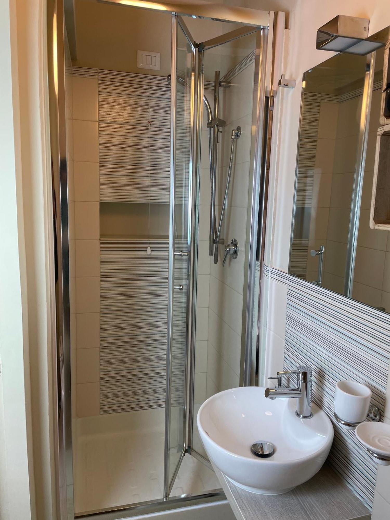 Seven Boutique Hotel Sestri Levante Room photo